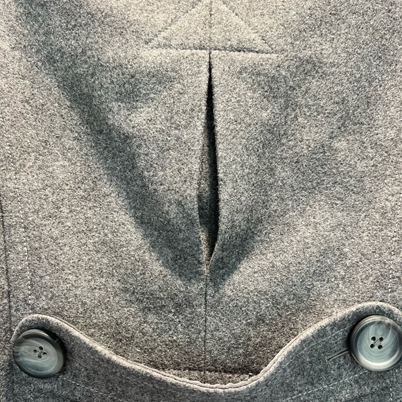 Vintage-style Banana Republic dbl breasted gray wool coat. Like-new fully lined - Picture 9 of 16